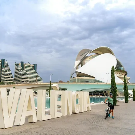 Amplio Junto A Ciudad De Artes Апартаменты